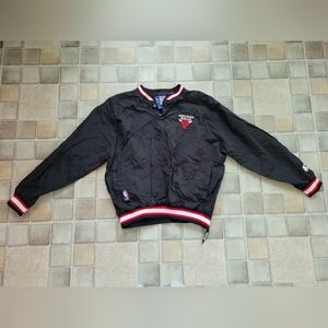 Vintage Starter Mens Jacket XL Black Chicago Bull NBA Windbreaker Pullover